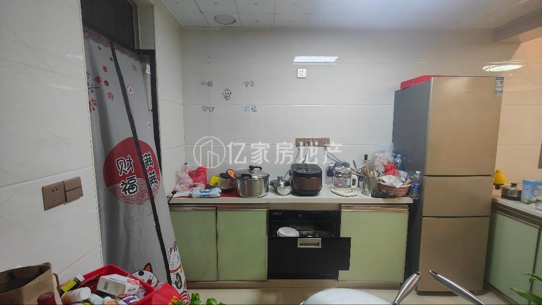 富盛广场,富盛广场精装2房84平方,家具家电齐全,拧包入住,仅售51万7