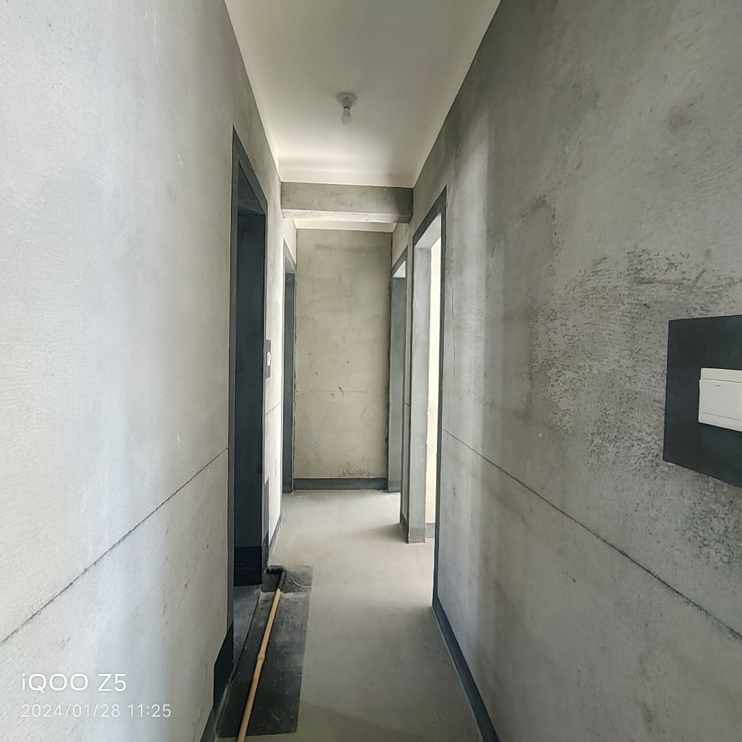 建业江山汇,急售:建业江山汇电梯房,三室二厅一卫,面积约106平左右4