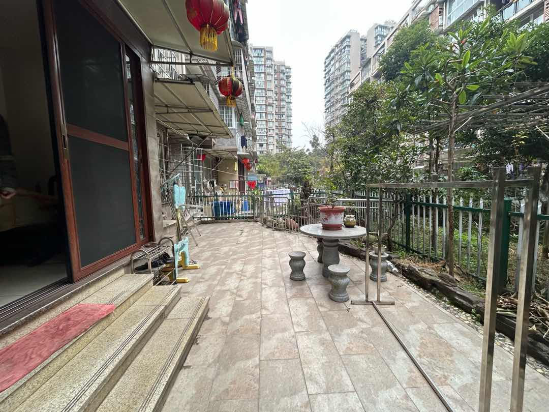 宏丰绿洲花园三期,蝴蝶谷精装三室底楼出售10