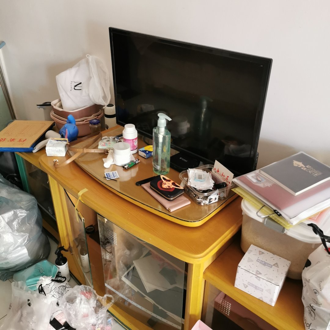 伟业广场,精装1室1厅1卫1阳台真漂亮,错层设计真时尚!8