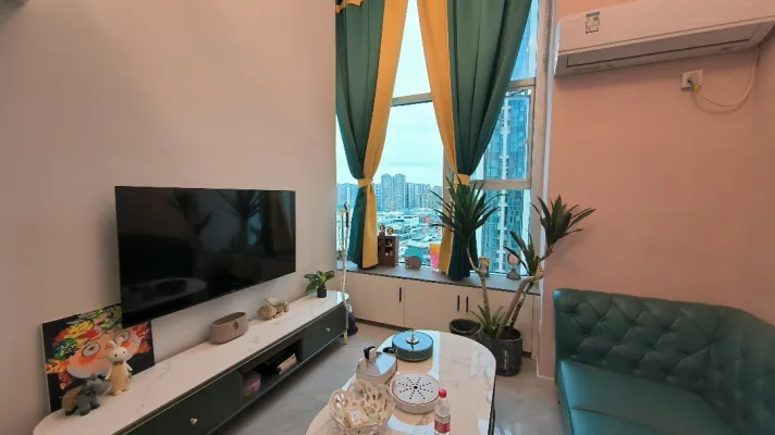 1室2厅1卫1阳台超大阳台,周边配套齐全