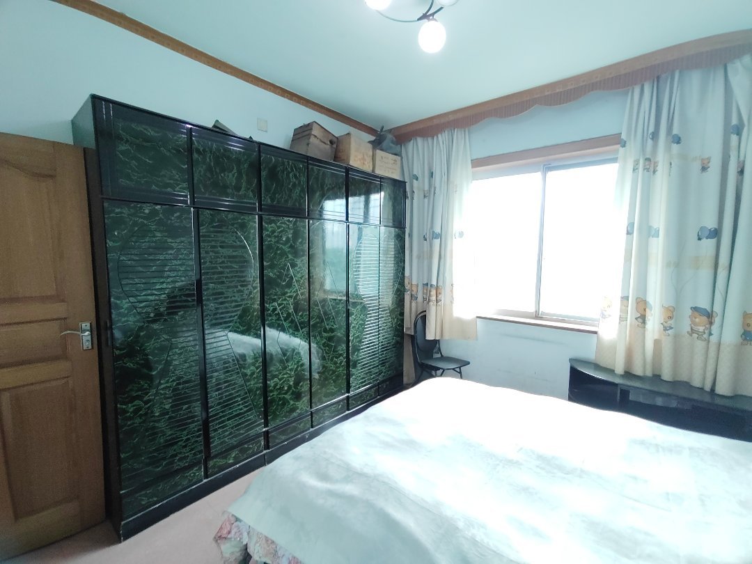 老城急救中心,急救中心河边两室中间楼层9