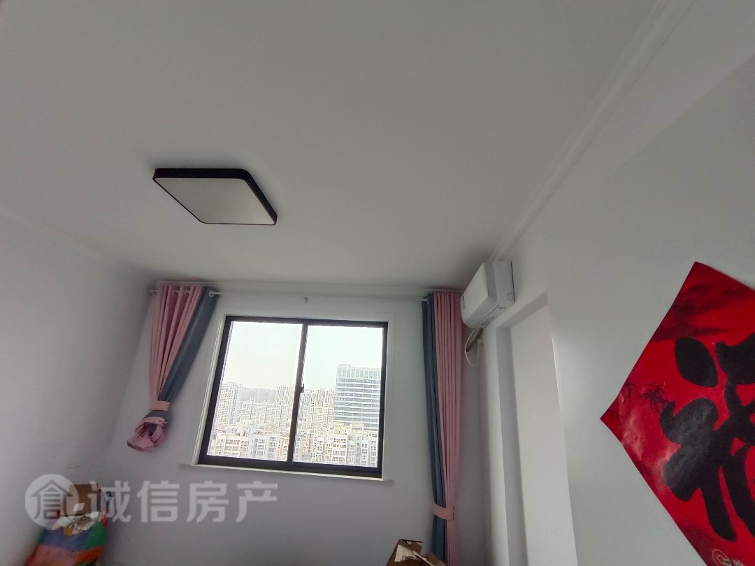 CBD万达广场,精装三室两厅一卫(主卧卫生间打了做衣帽柜)3