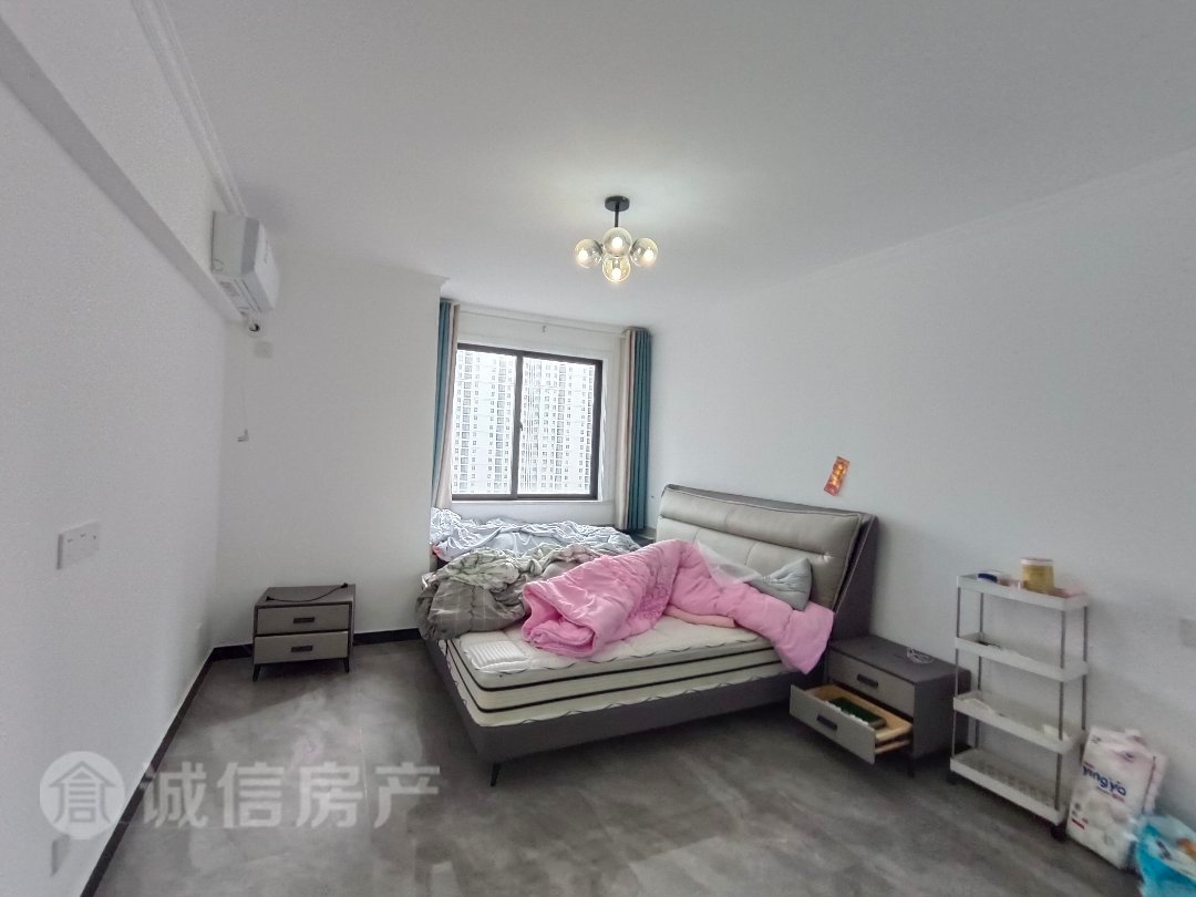 CBD万达广场,精装三室两厅一卫(主卧卫生间打了做衣帽柜)5