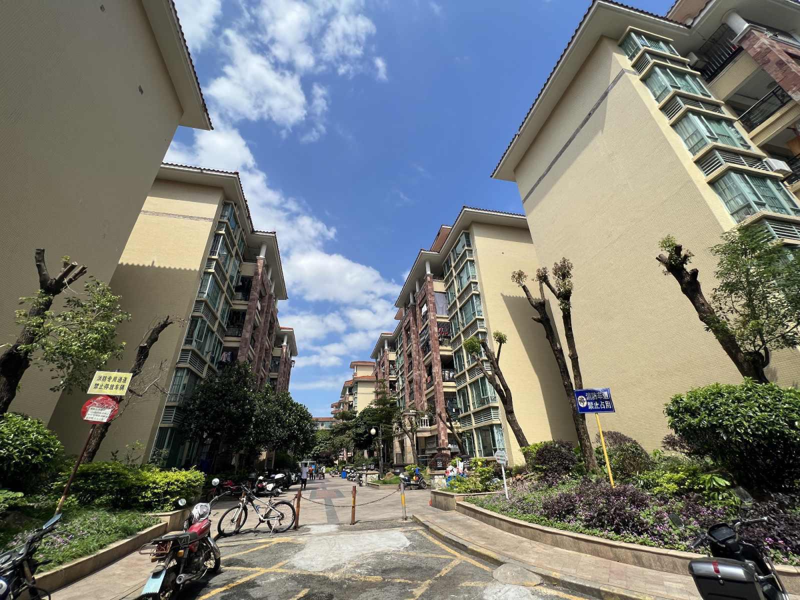 盈彩美地,房子全新装修,三房两卫,房子保养好11