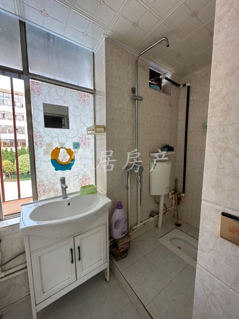 阿庐职工大院,阿庐职工大院23万元69㎡2室1厅1卫2阳台精装,业主急售2