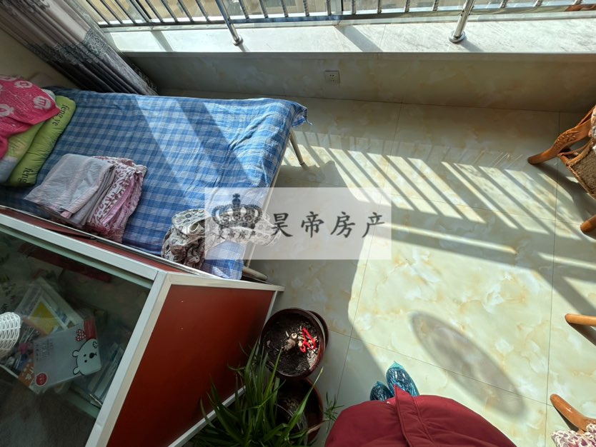 祥瑞家园,急售!祥瑞家园 南北通透中间楼层12