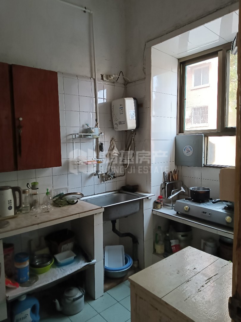 洪都九区,洪都九区,大型社区,阳光充足,普通9