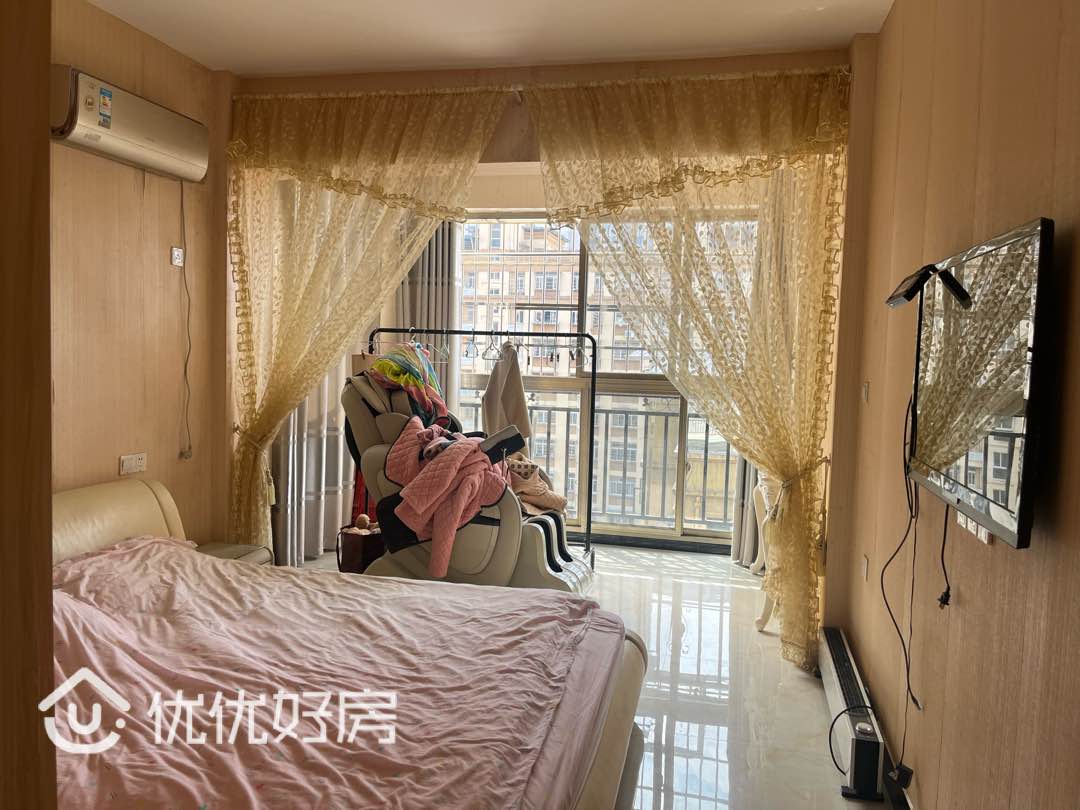 杰汇华庭,电梯好楼层,入住时间短4