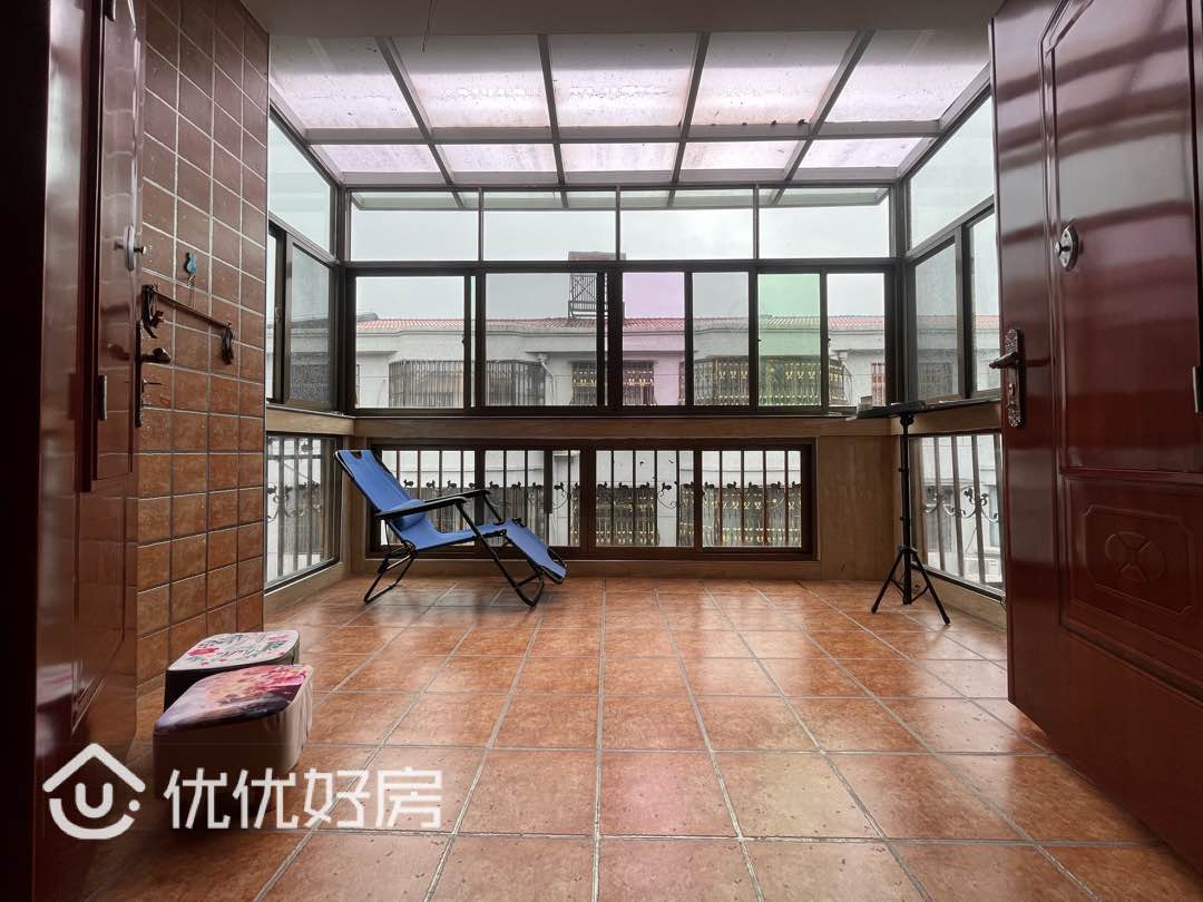 鸿业小区,鸿业小区别墅群 城中心的别墅 地段佳 空气好11