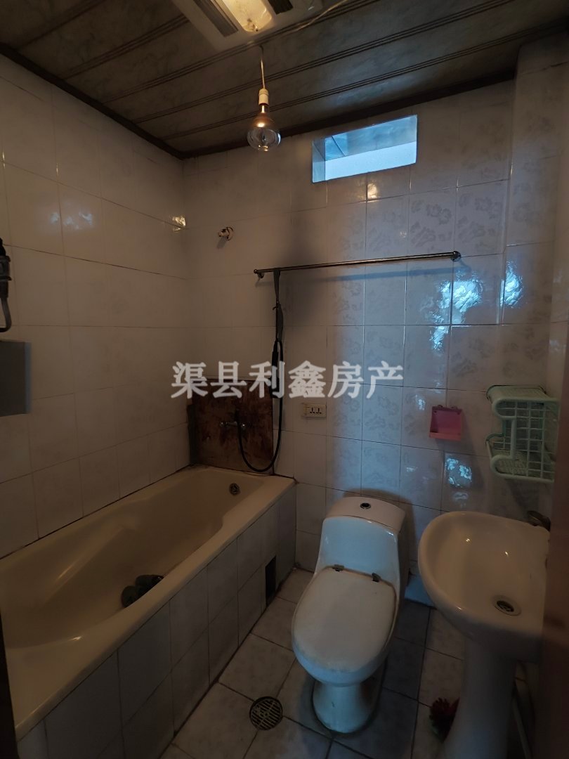 玉泉楼,经典3室2厅2卫1阳台户全明普通两证齐全11