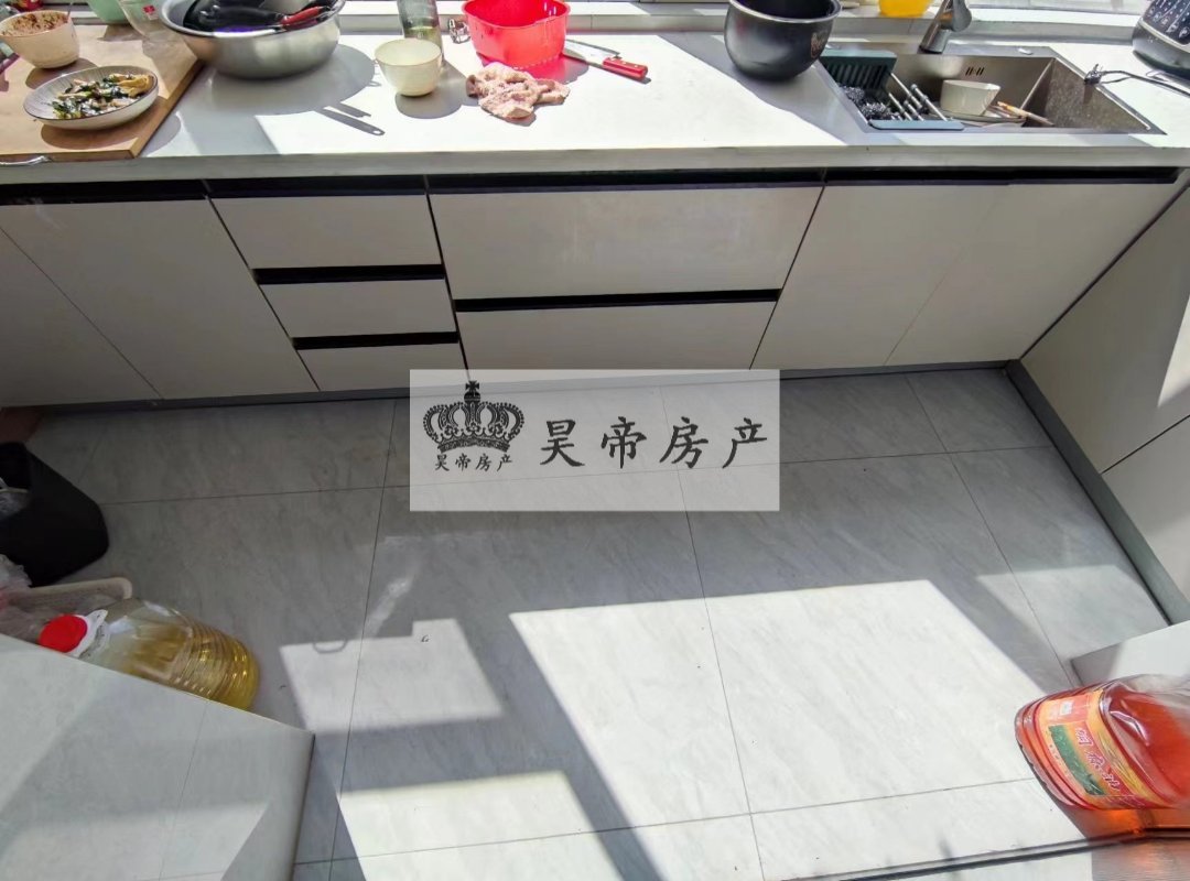 兰包路小区,兰包路,三室两厅一卫,精装修,二楼,二校六中9