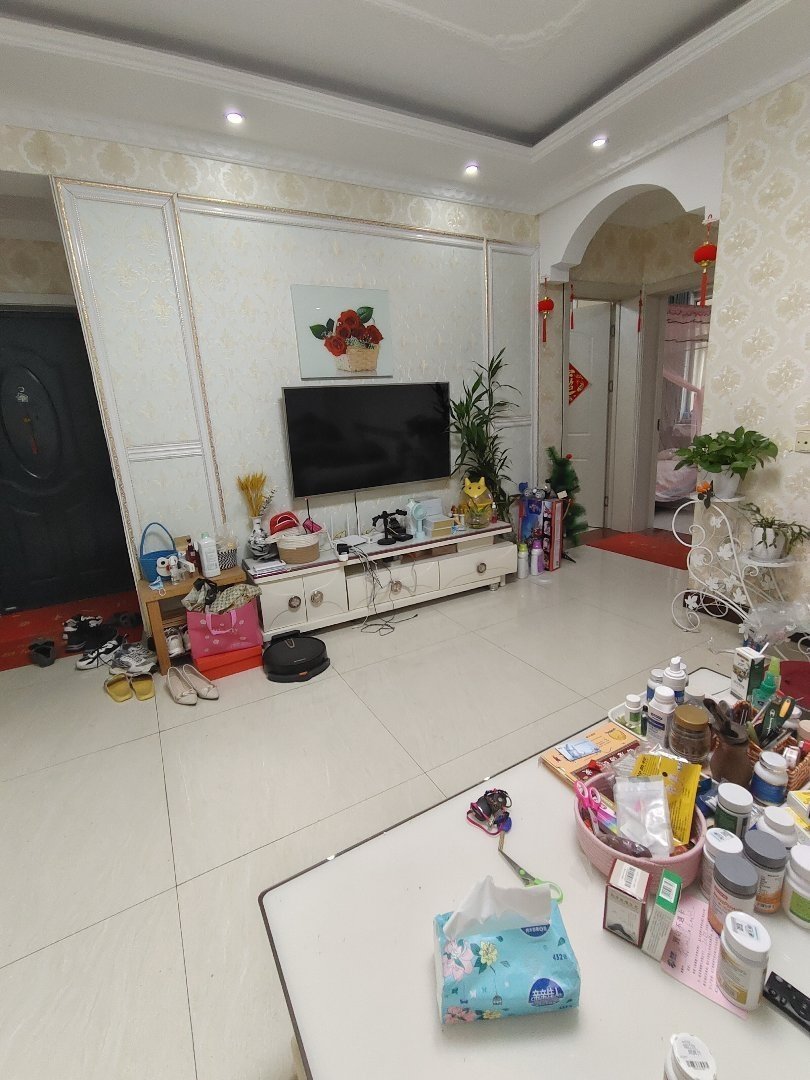 金苑小区,金苑小区一楼精装修送储藏室位置很好有证过2年能贷款4