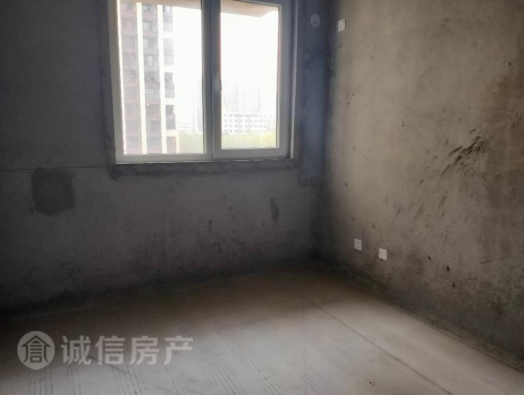 河景花园安置区,河景花园安置区周边配套完善,毛坯房欢迎品鉴!2