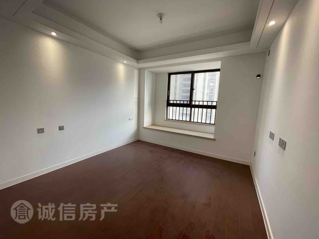 御璟兰庭,精装未住,满两年,无抵押密码看房5