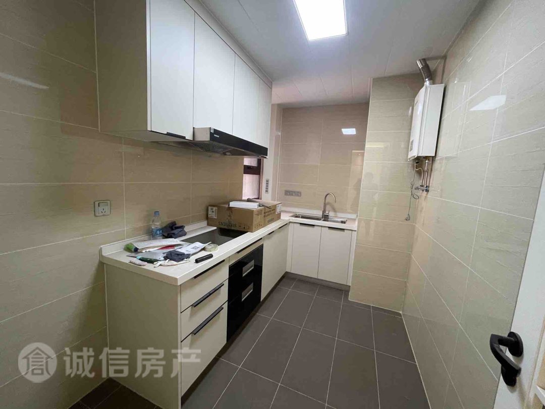 御璟兰庭,精装未住,满两年,无抵押密码看房3