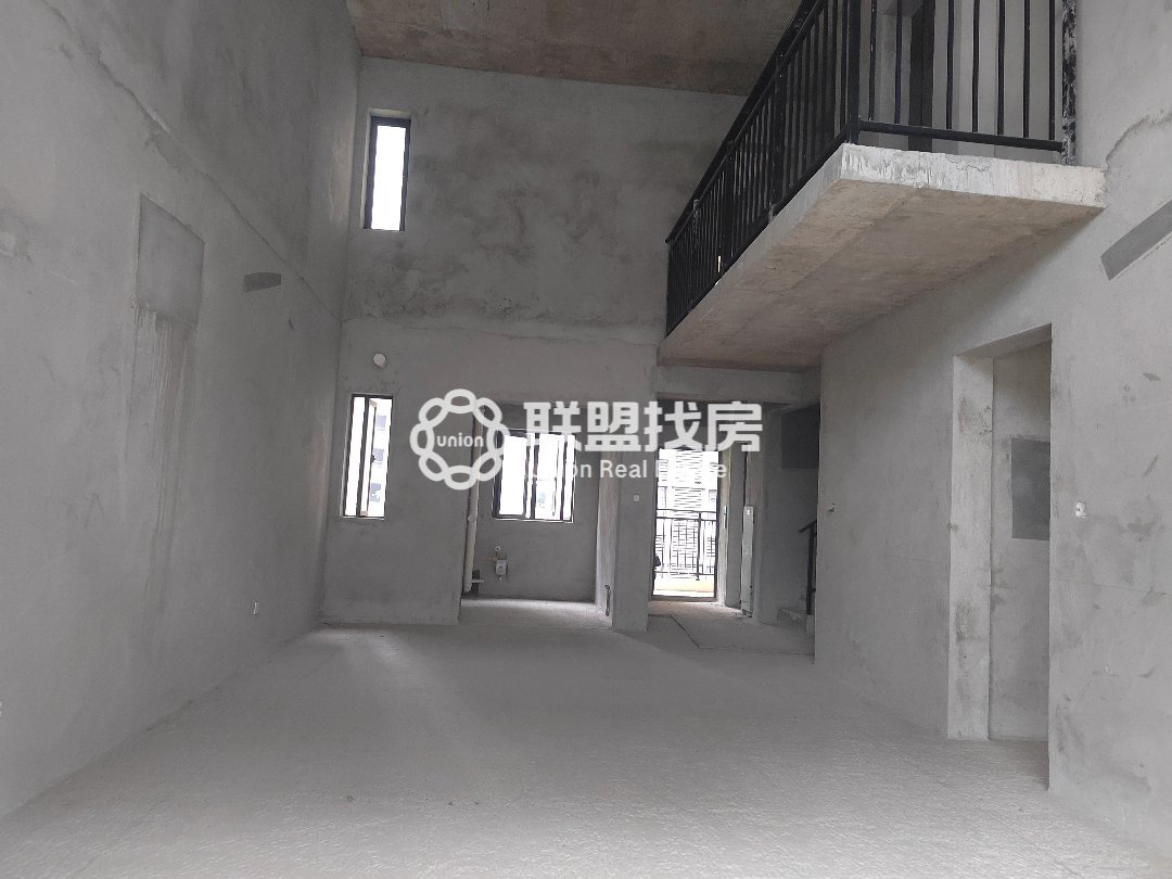 金科博园府,园博园博园府中叠177平叠墅出售实际可用面积达300平!11