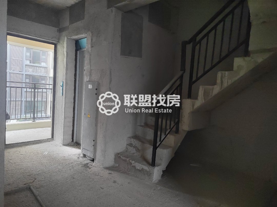 金科博园府,园博园博园府中叠177平叠墅出售实际可用面积达300平!7