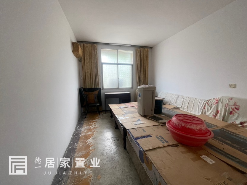 气流纺小区,步梯好楼层,出行方便,老证5