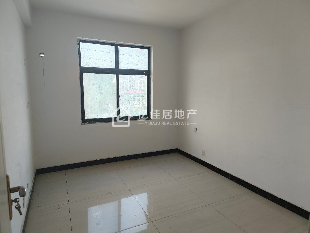 福地国际花园北区,福地国际花园北区4室2厅2卫2阳台精装,业主急售2