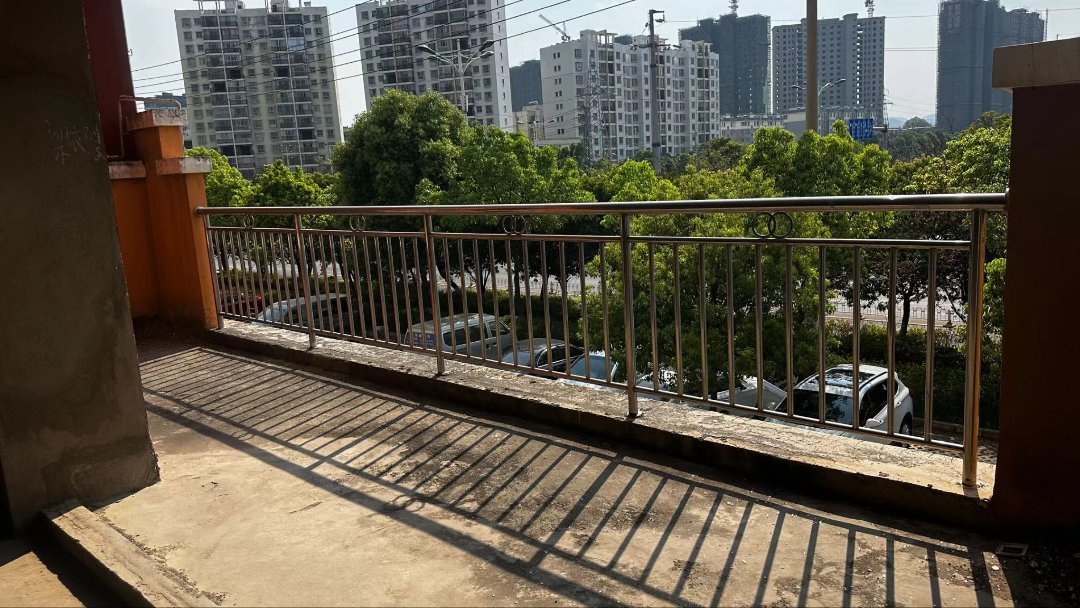 隆兴苑,让你无可挑剔的隆兴苑,交通便利急售6