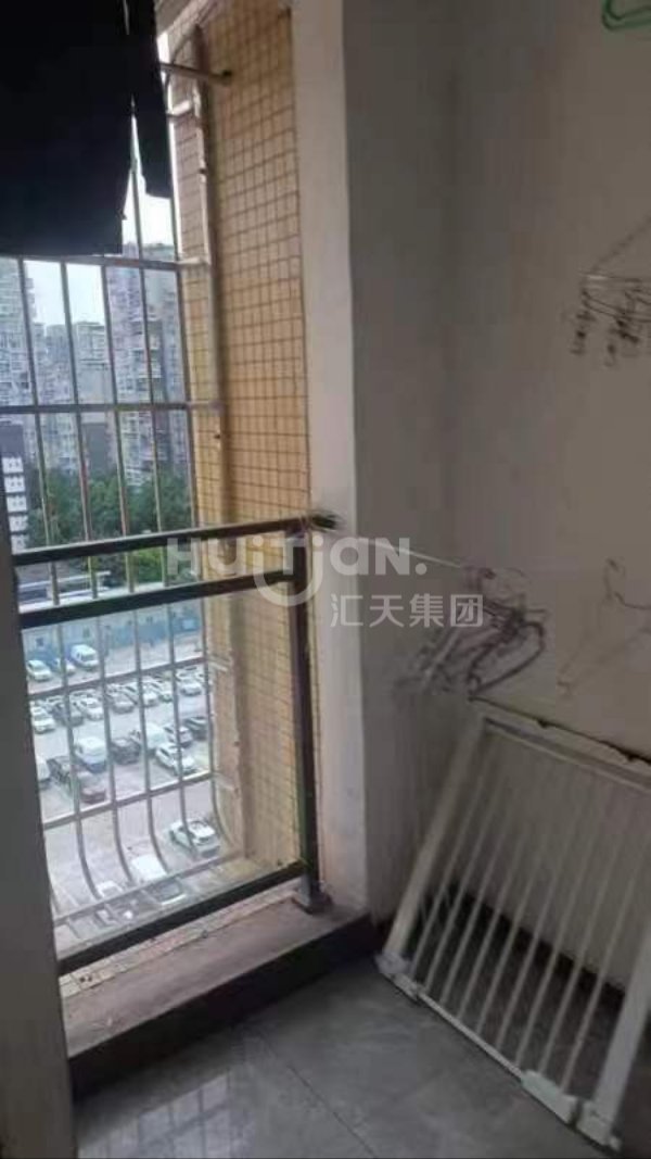 红兴苑,传化广场对面,新小区,电梯中间楼层,2室2