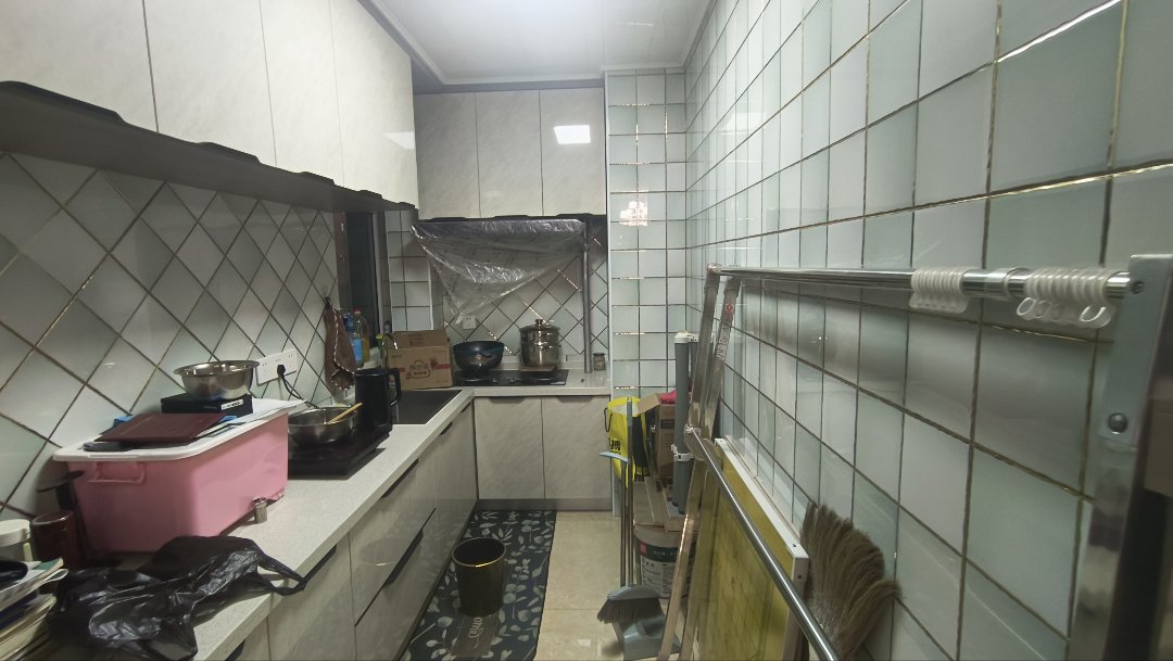 中鸣小区,中鸣精装,全新装修,一天未住,12