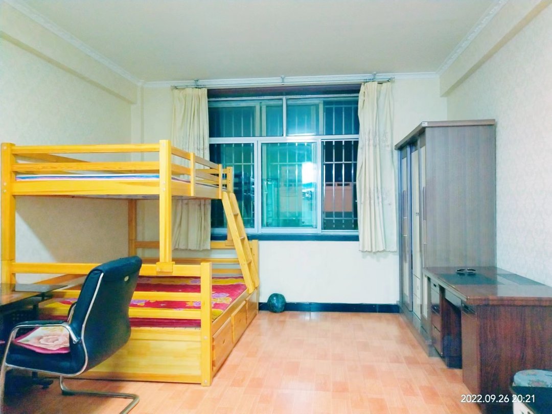 广汇小区,广汇小区5楼50平16万52