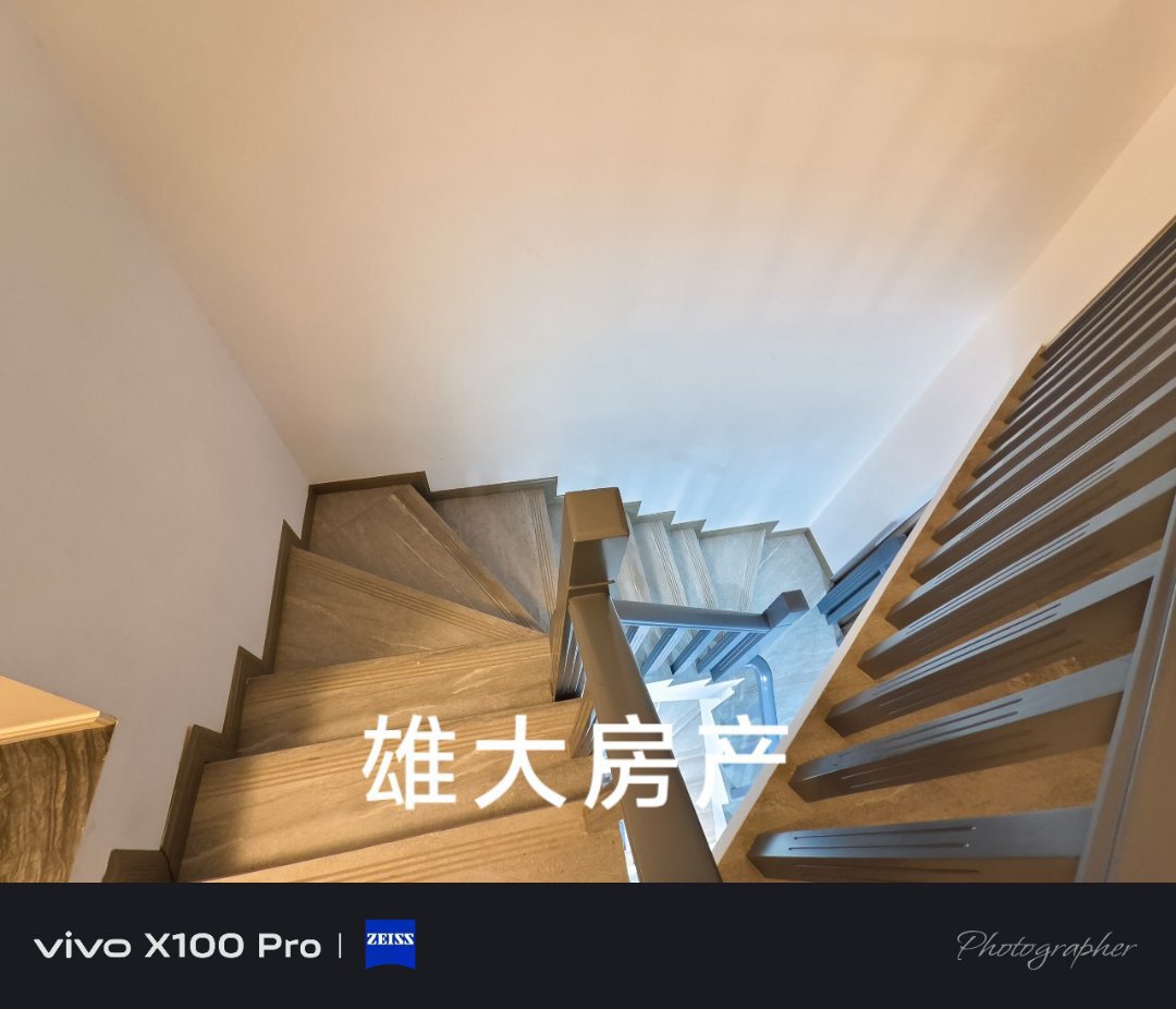 香山湖景天城,湖景天成豪华装修别墅出售5室3厅3卫加前后花园5