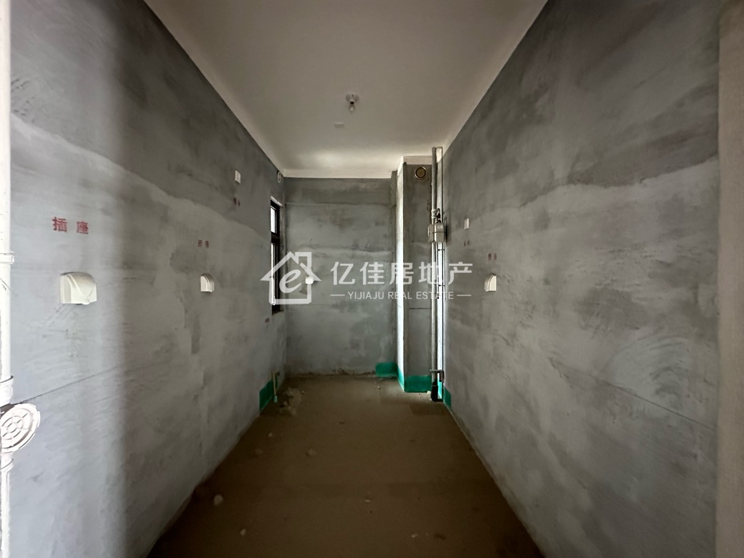 绿洲望嵩文化广场,市中心 好位置!可住 可办公!中间楼层8