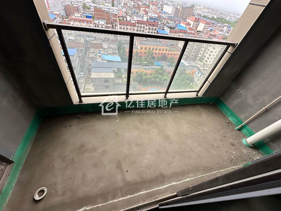 绿洲望嵩文化广场,市中心 好位置!可住 可办公!中间楼层5