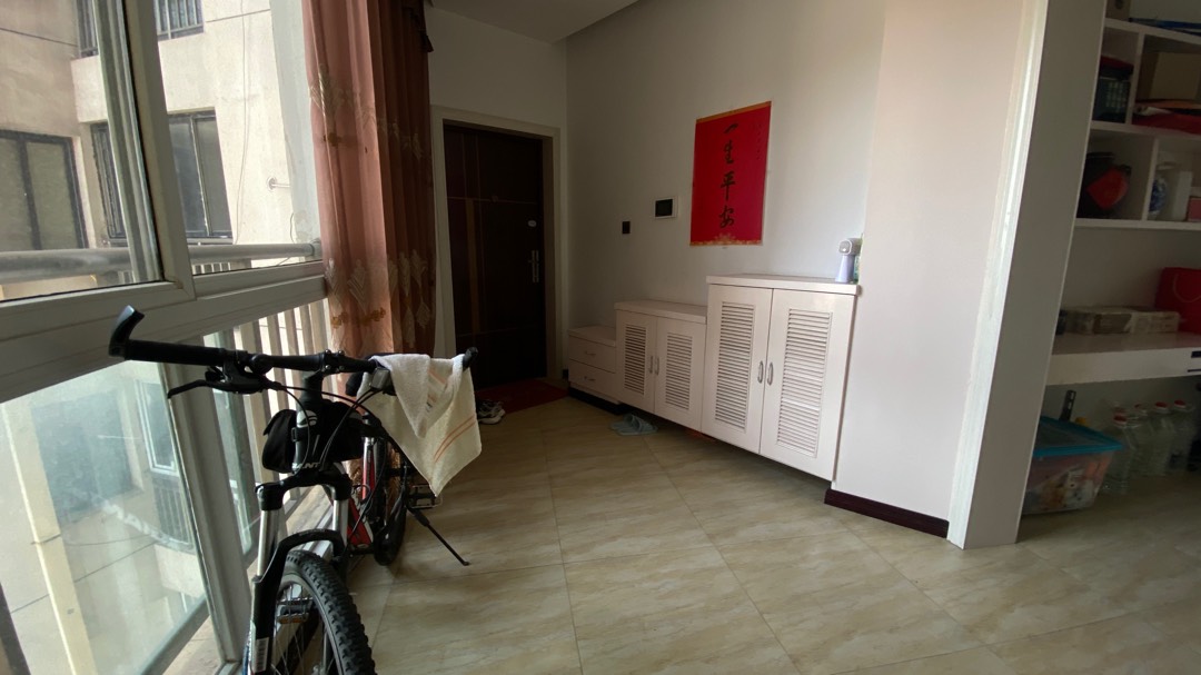 城南滨江河畔,城南滨江河畔普通3室2厅2卫2阳台出售 送超大阳台,江景房。4
