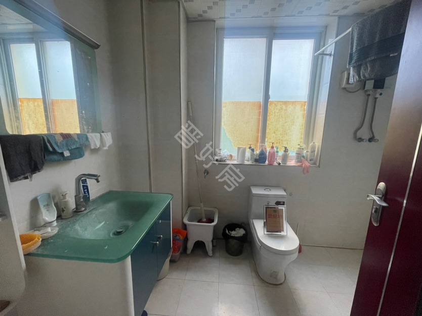 瑞丰路公路局家属院,难得一见的普通小户型,总价低,朝向好5