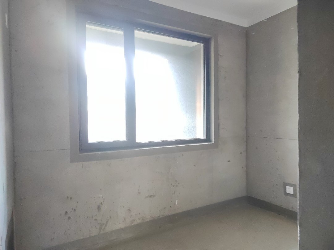 建业桂园东府,建业东府 洋房 6层共7层 有车位有钥匙5