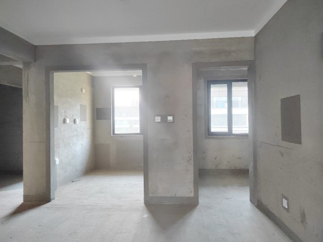 建业桂园东府,建业东府 洋房 6层共7层 有车位有钥匙7