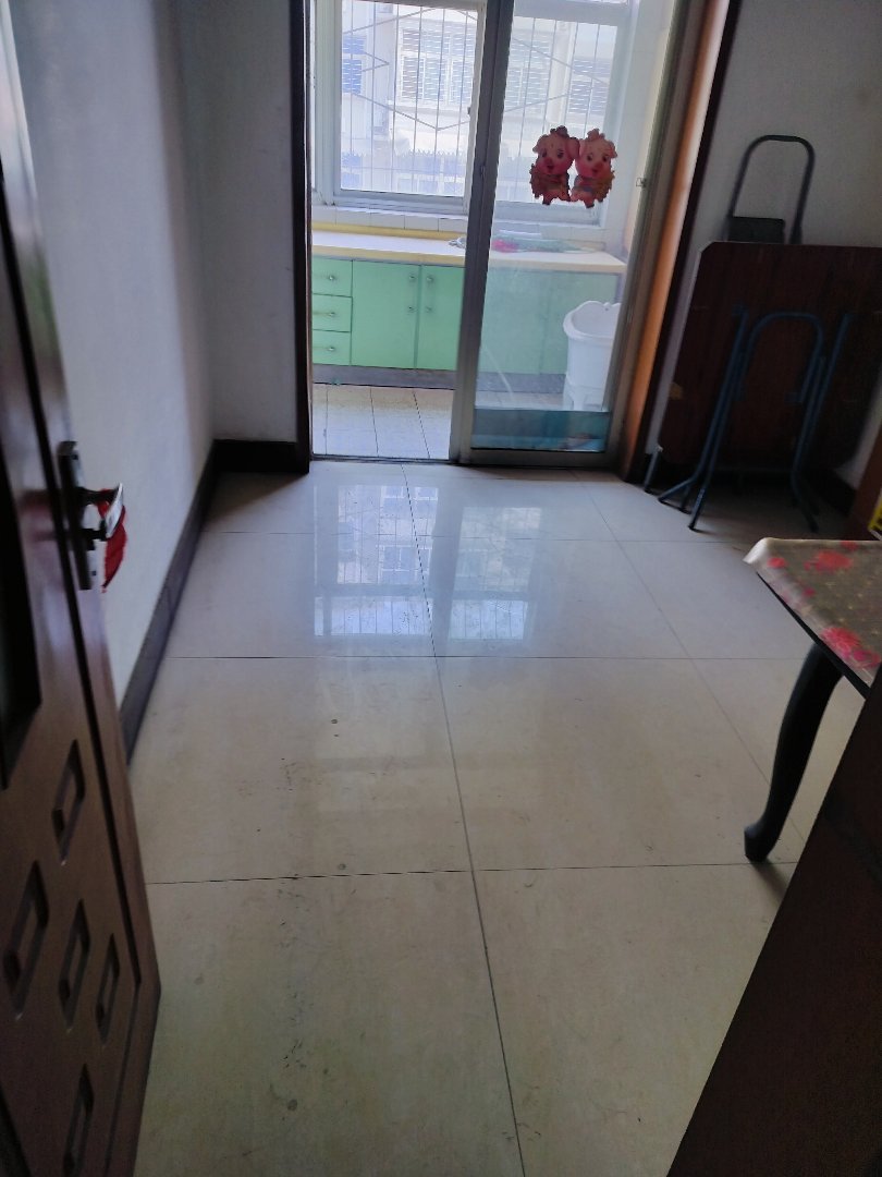 如意小区,南大街如意小区步梯二层三室两厅两卫大红本过户费低10