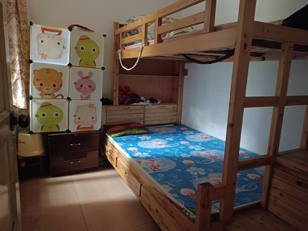 铁路小区东区,铁路小区东区好房出售!此房两证全!房主急售,价格可议!2