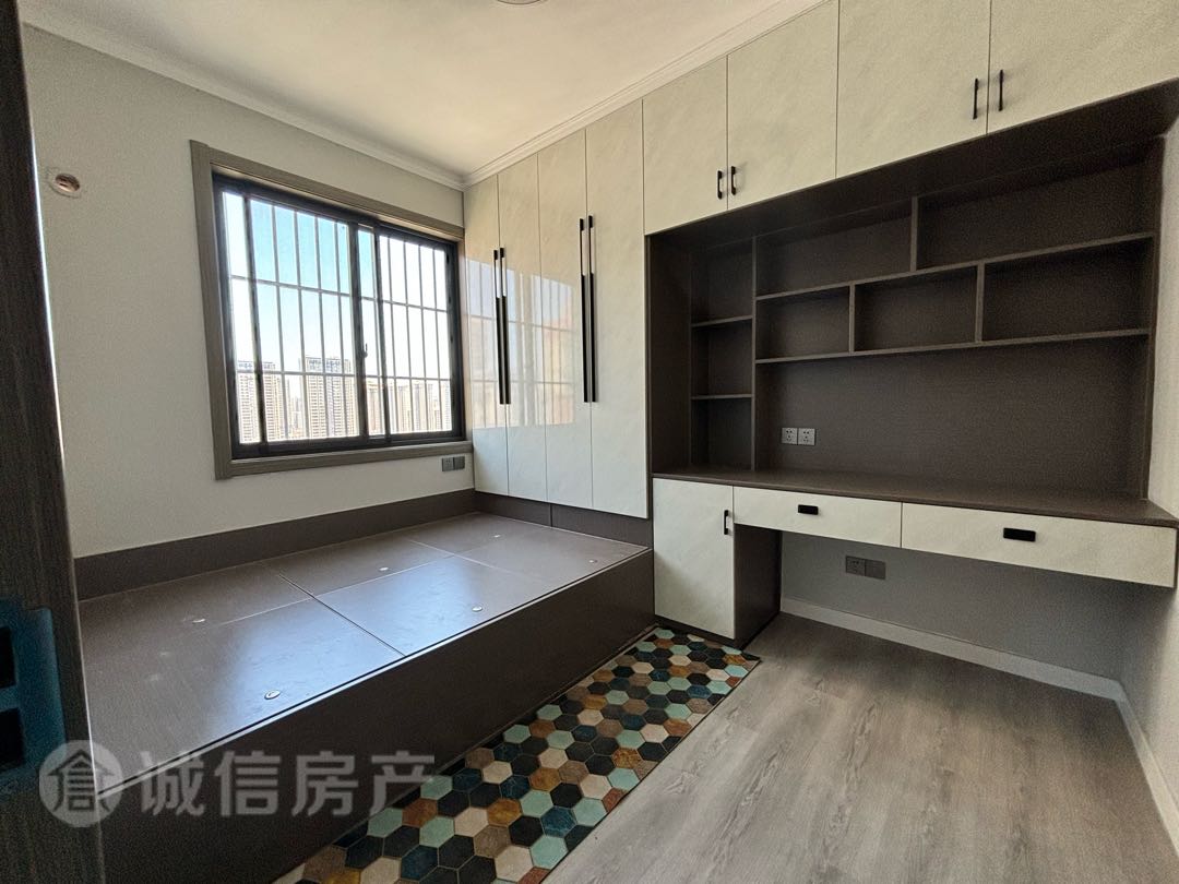 汇豪新天地,快客站对面商品房看中可谈5