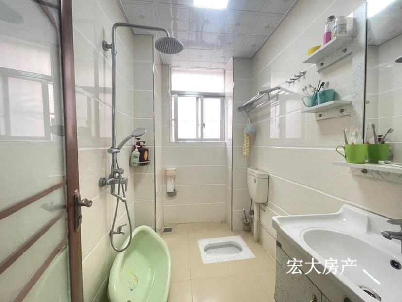 富康花园,总价送小车位,四房两厅两卫6