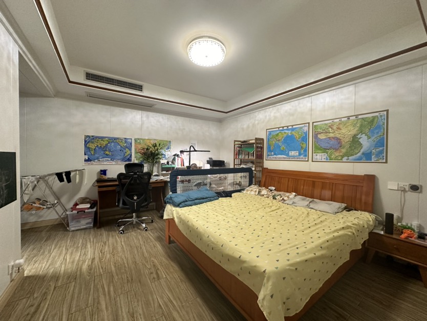 嘉泰朝阳阁,嘉泰朝阳隔二期,一楼带院子,全屋地暖,实用面积340平5