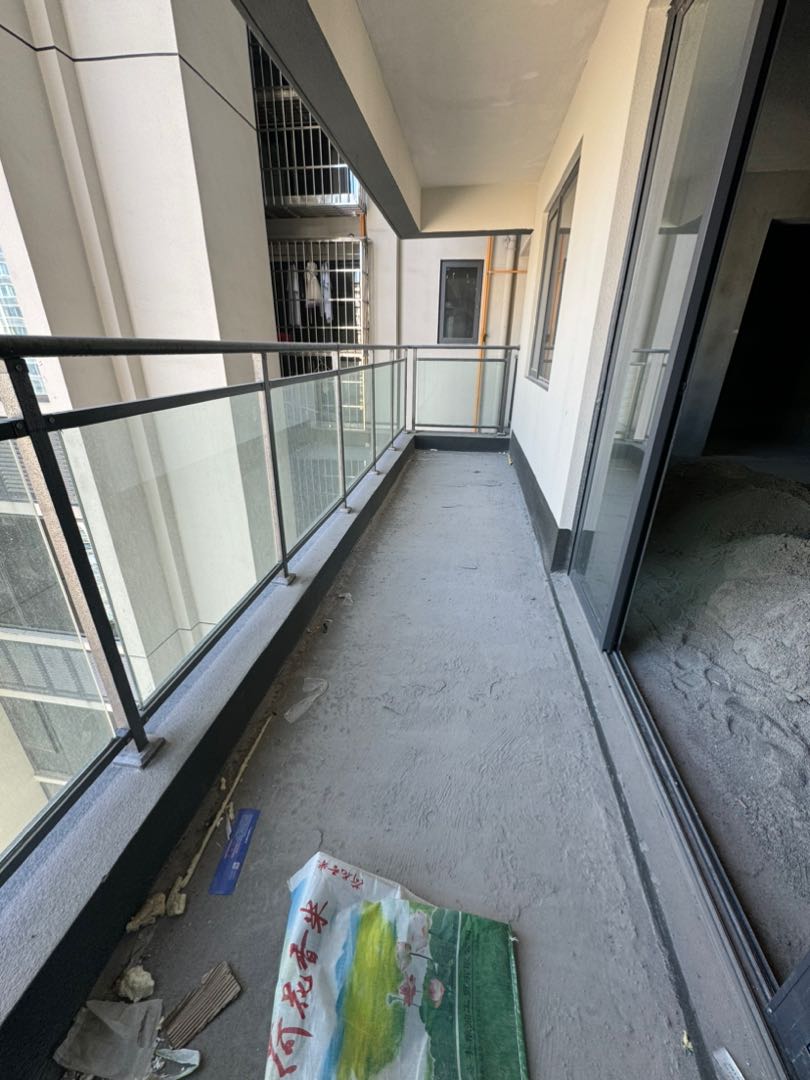 和成莲花,清水现房,港式横厅大阳台11