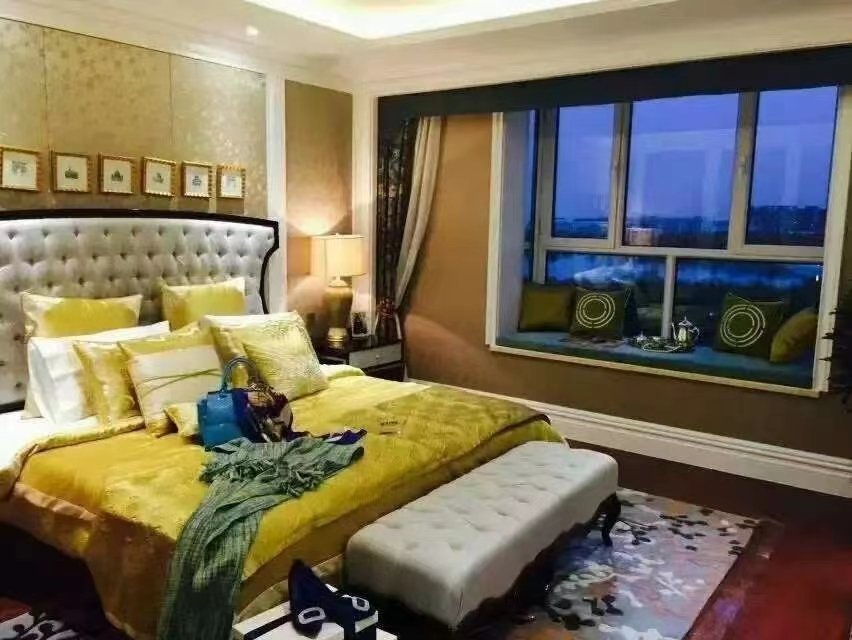 阳光金水湾,阳光金水湾6楼300㎡4室2厅3卫精装修拎包入住8