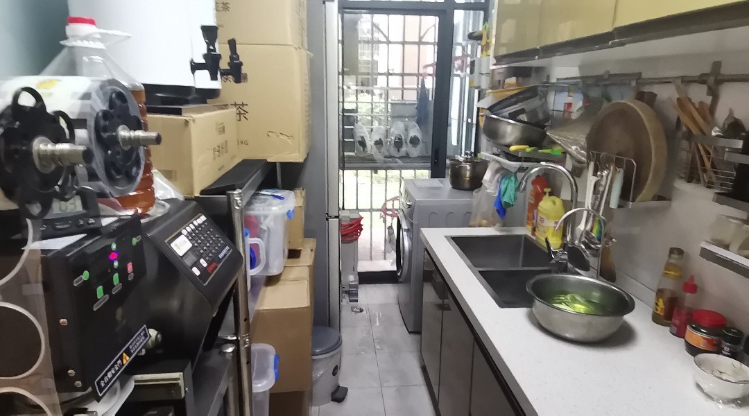 挪威森林,挪威森林纯板房,户型2室2厅1卫1阳台急售!!3