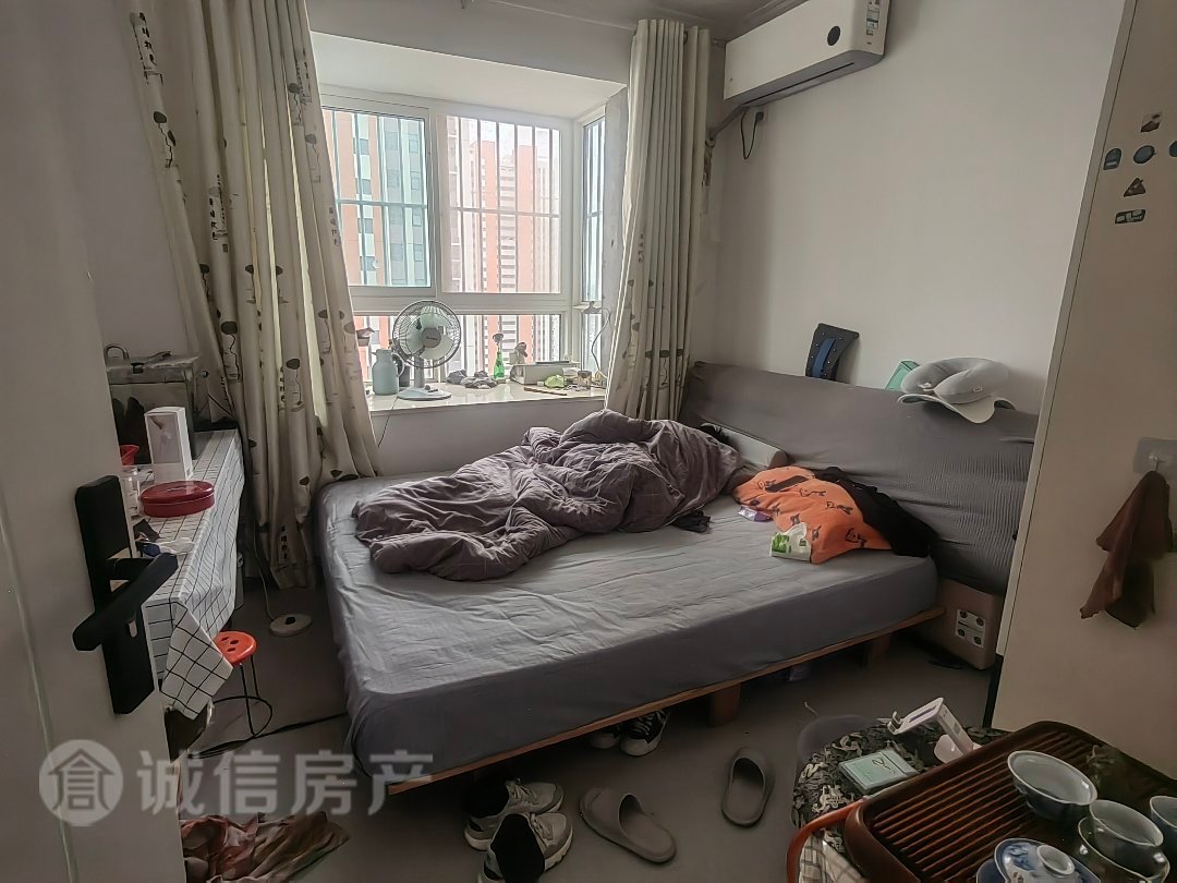 浍淮苑B区,浍淮苑B区 电梯房中间楼层 户型方正3