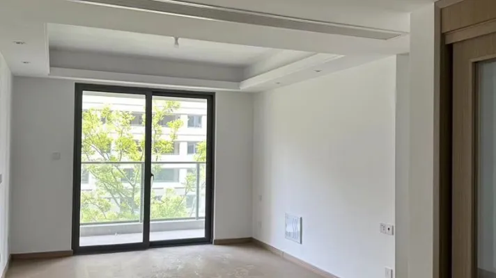3室1厅1卫1阳台,封闭小区,随时入住