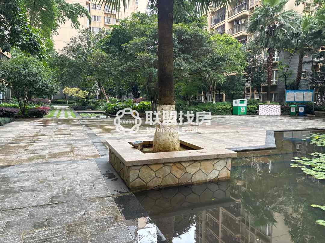 广汇东湖城,广汇东湖高楼层,无遮挡风景;精致户型,55万15