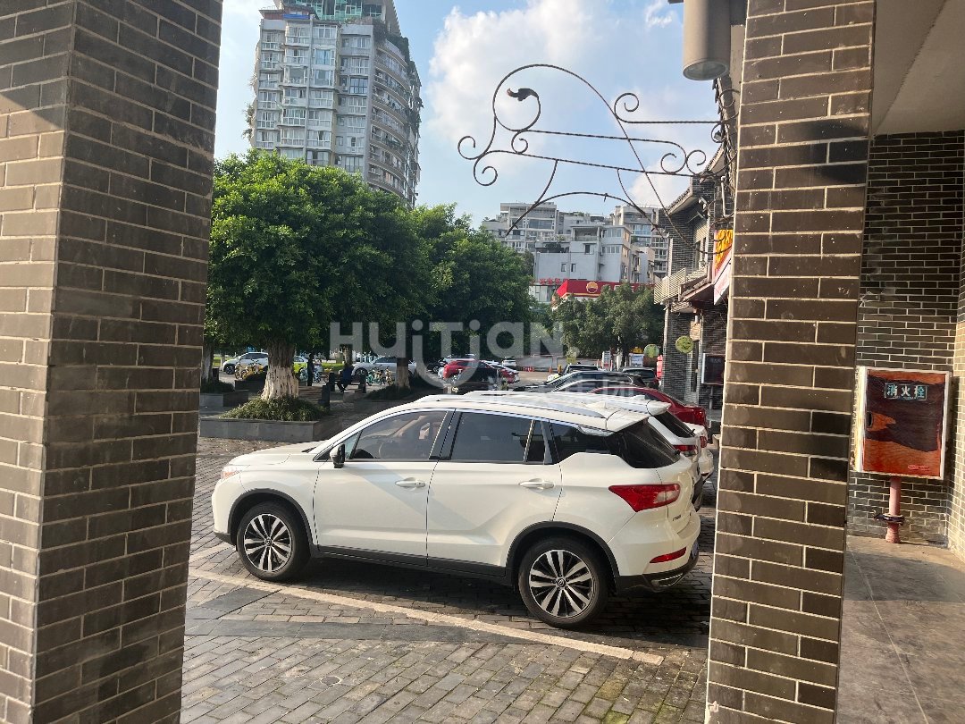 星桥街,商铺位置人流量大,带租出售2