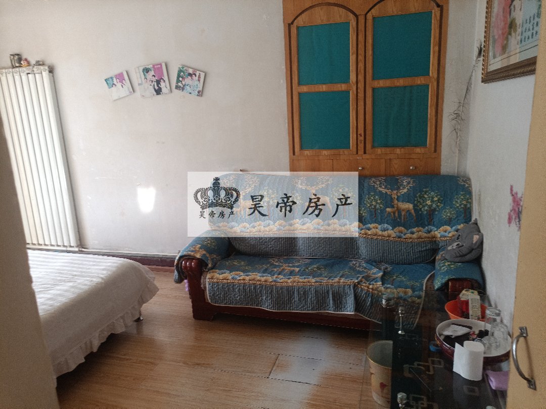 建设东路,十一中 二中附近 铁路小区 中间楼层 出门够物方便3