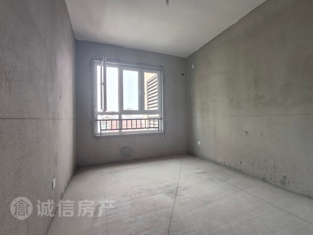 二机厂安置区,二机厂万里桥小区 4小老一中 电梯房配套齐全2
