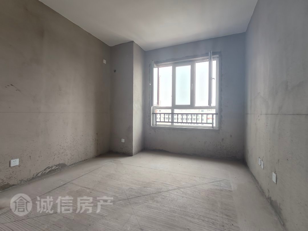 二机厂安置区,二机厂万里桥小区 4小老一中 电梯房配套齐全5